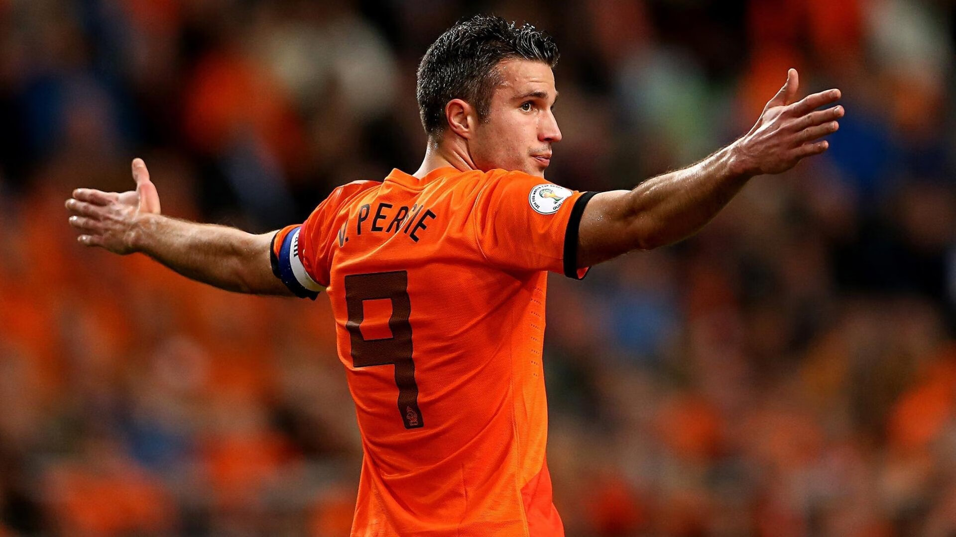 米兰体育登录入口官网-中国足球联赛赛事宣传活动形式多样,足球联赛宣传海报手绘图片